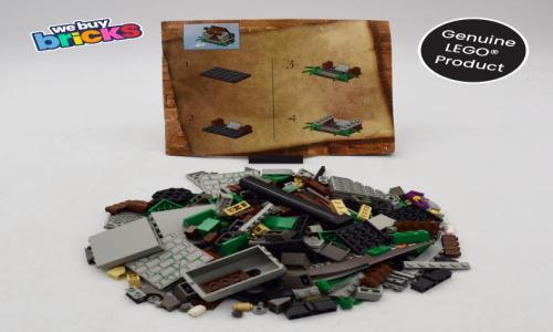 LEGO® 4707 Hagrid's Hut {1st edition}