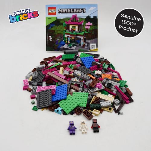 Lego®21183 The Training Grounds