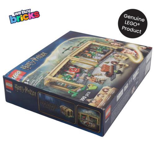 Lego®76445 Hogwarts Castle: Herbology Class